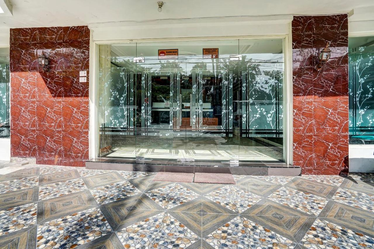 Capital O 91050 Grand Balqis Akasia Syariah Surabaya Esterno foto