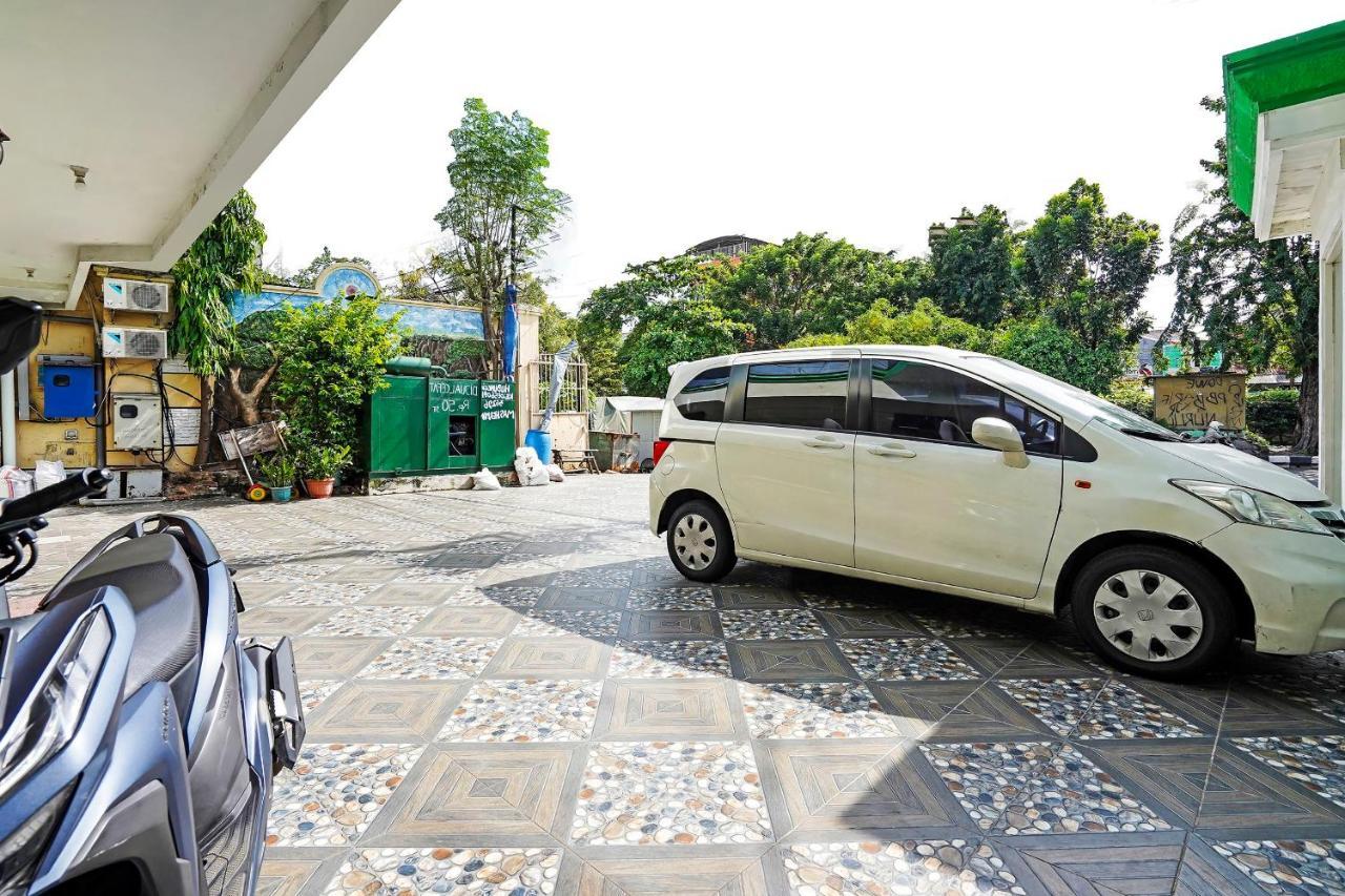 Capital O 91050 Grand Balqis Akasia Syariah Surabaya Esterno foto