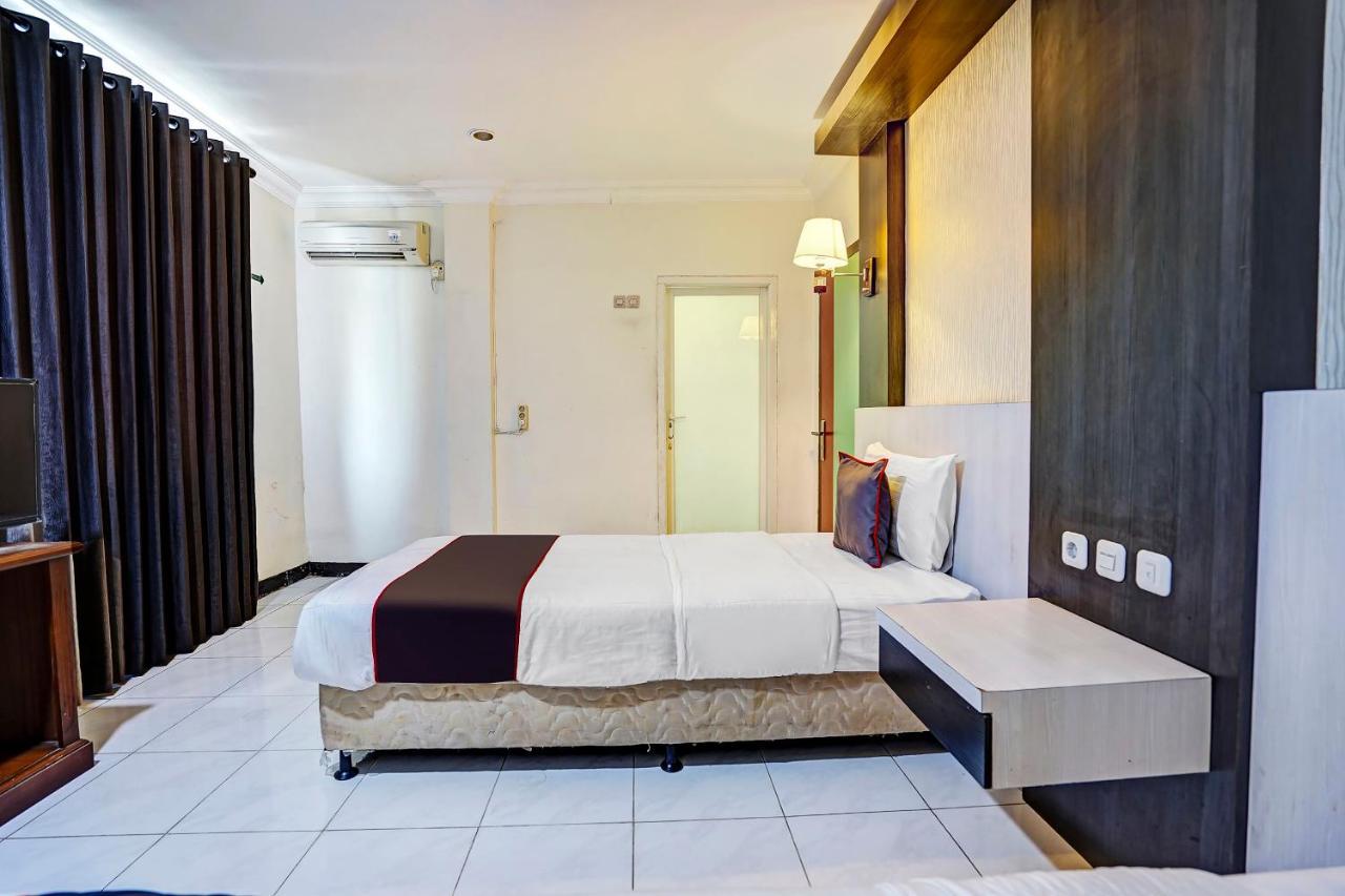 Capital O 91050 Grand Balqis Akasia Syariah Surabaya Esterno foto